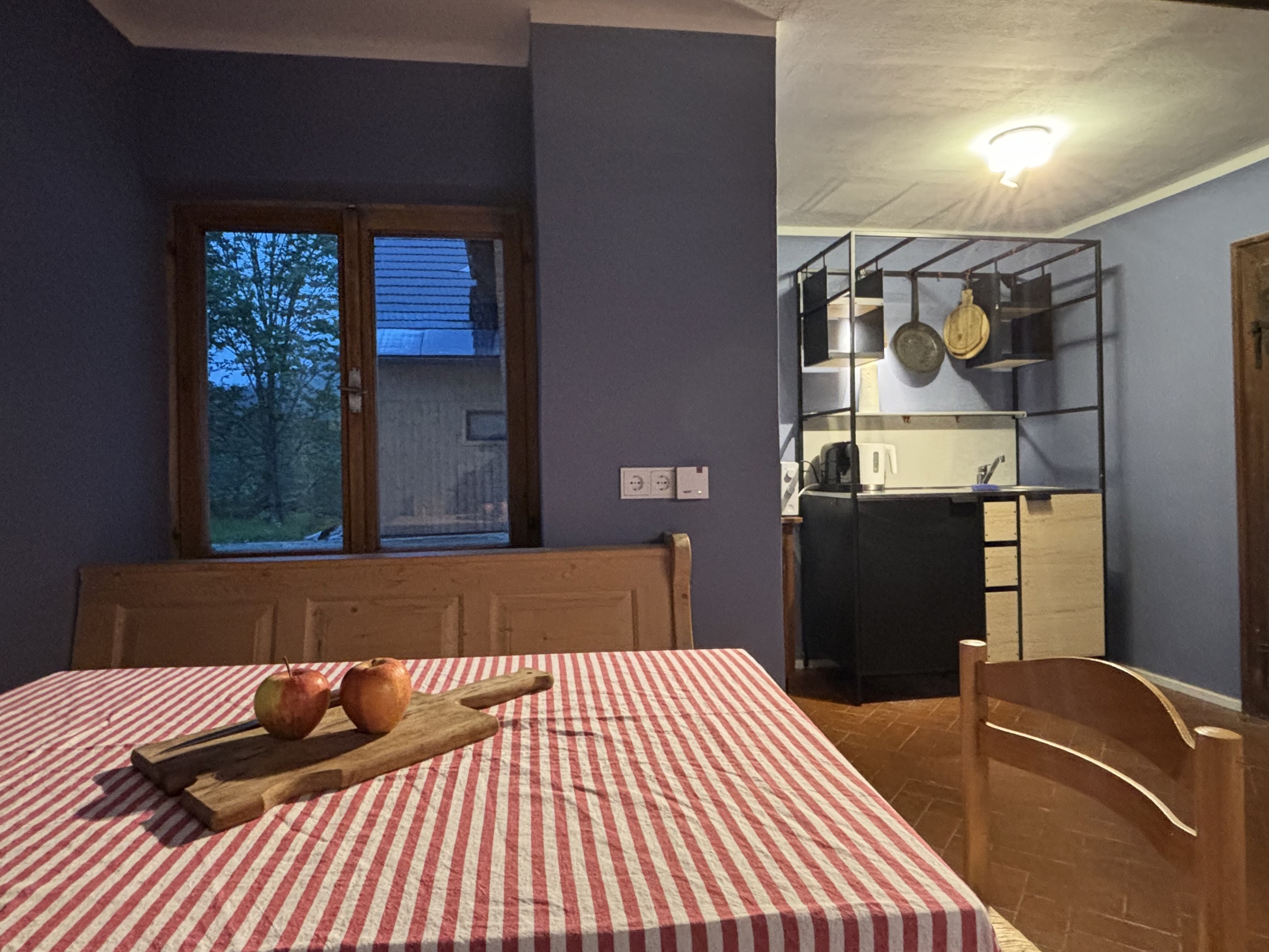 Alpines Design Chalet Amerikaner Hinterbreiteneben kueche 6