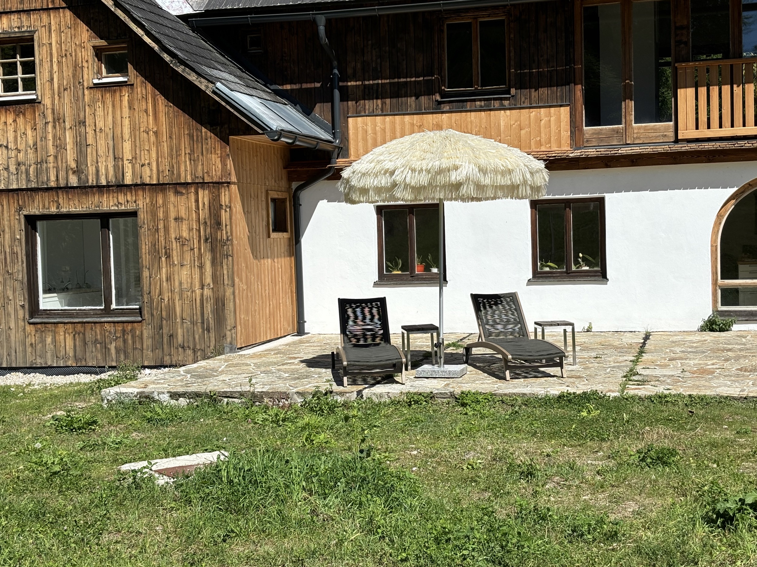 Alpines Design Chalet Amerikaner Hinterbreiteneben sommer aussenansicht 11