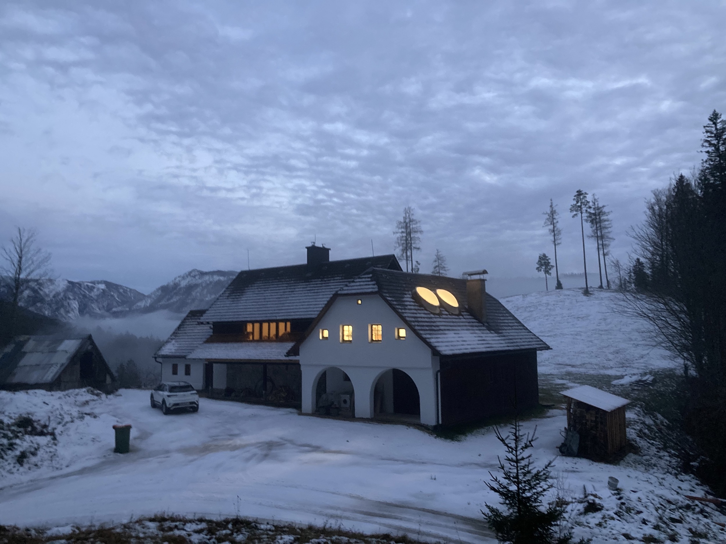 Alpines Design Chalet Amerikaner Hinterbreiteneben winter aussenansicht 1