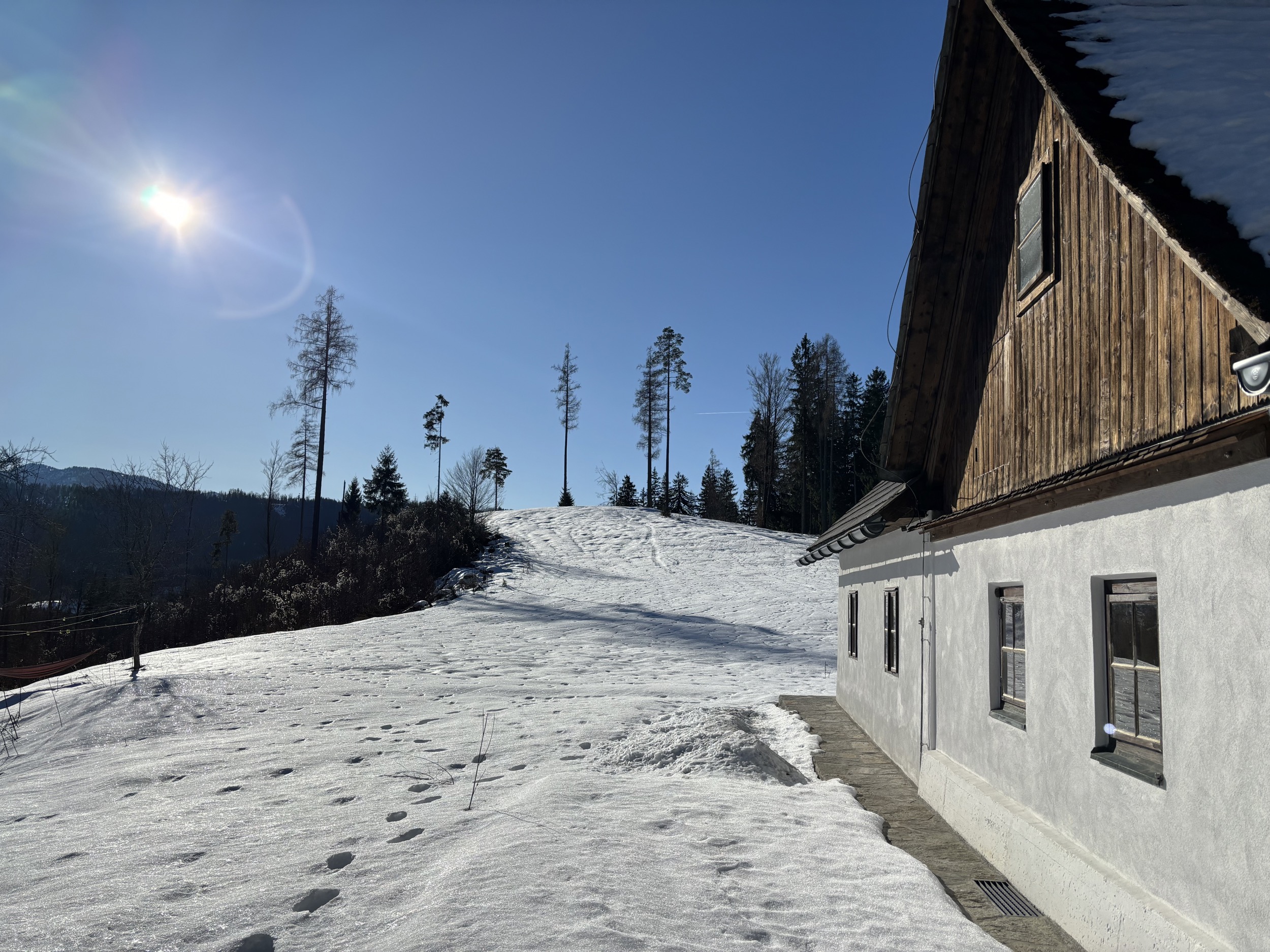 Alpines Design Chalet Amerikaner Hinterbreiteneben winter aussenansicht 5