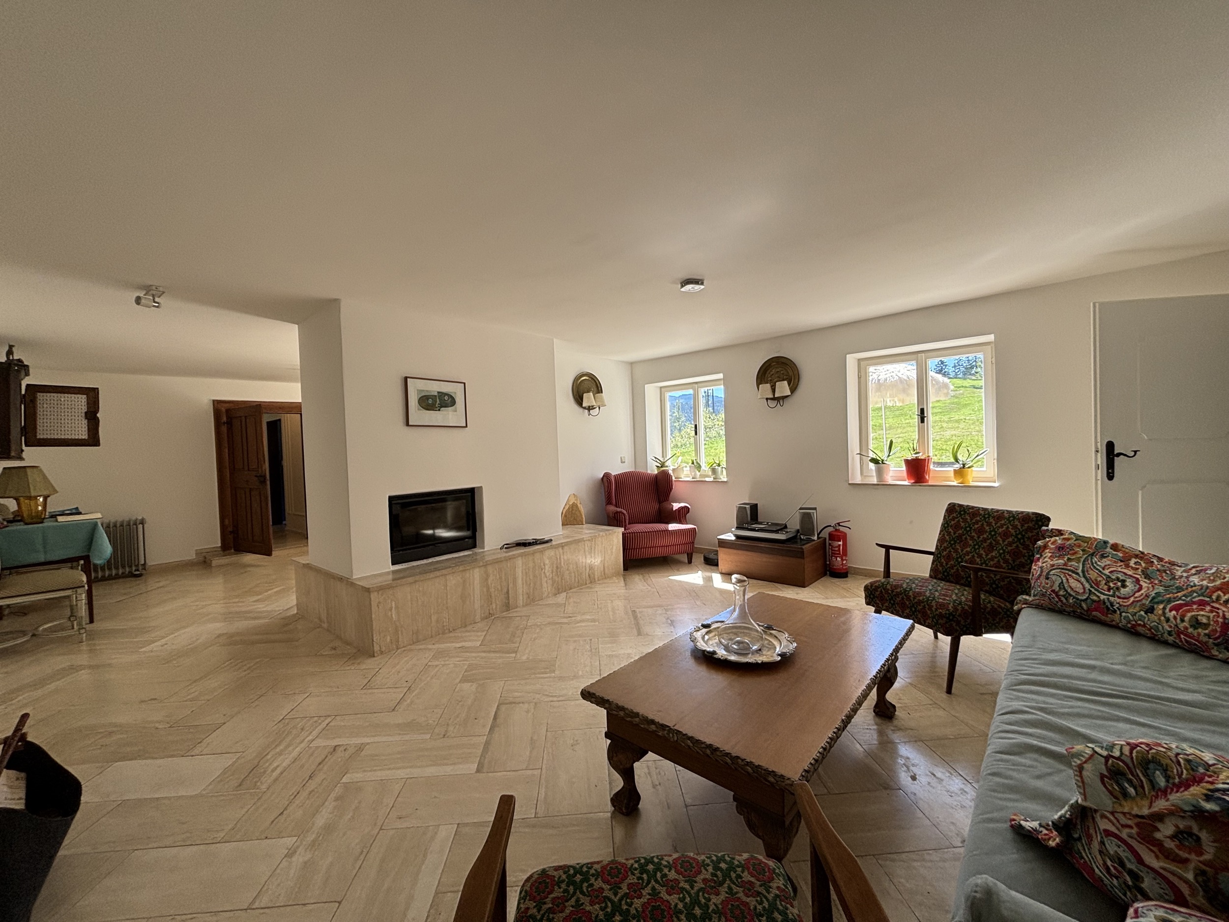 Alpines Design Chalet Amerikaner Hinterbreiteneben wohnzimmer 14