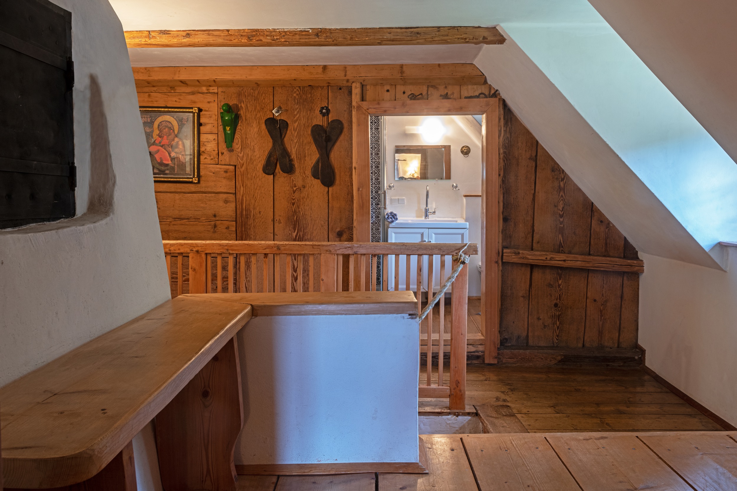 Hinterbreiten eben erster Stock Vorzimmer Y Oswald