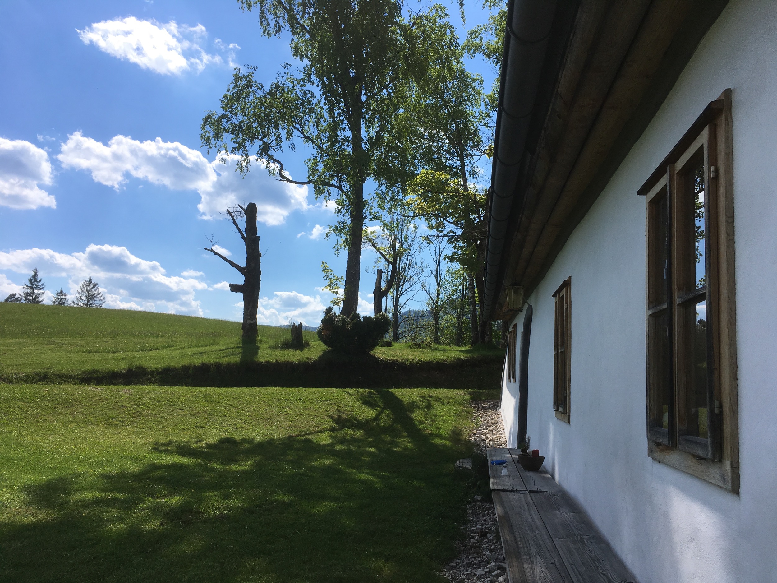 Hinterbreiteneben Garten undHaus c J Hoyos