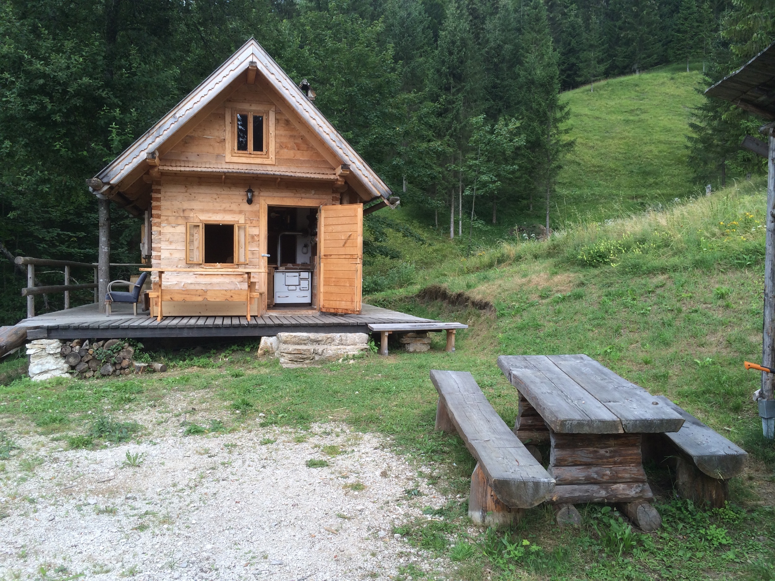 Hinterbreiteneben Holzknechthuette Hochsommer 3