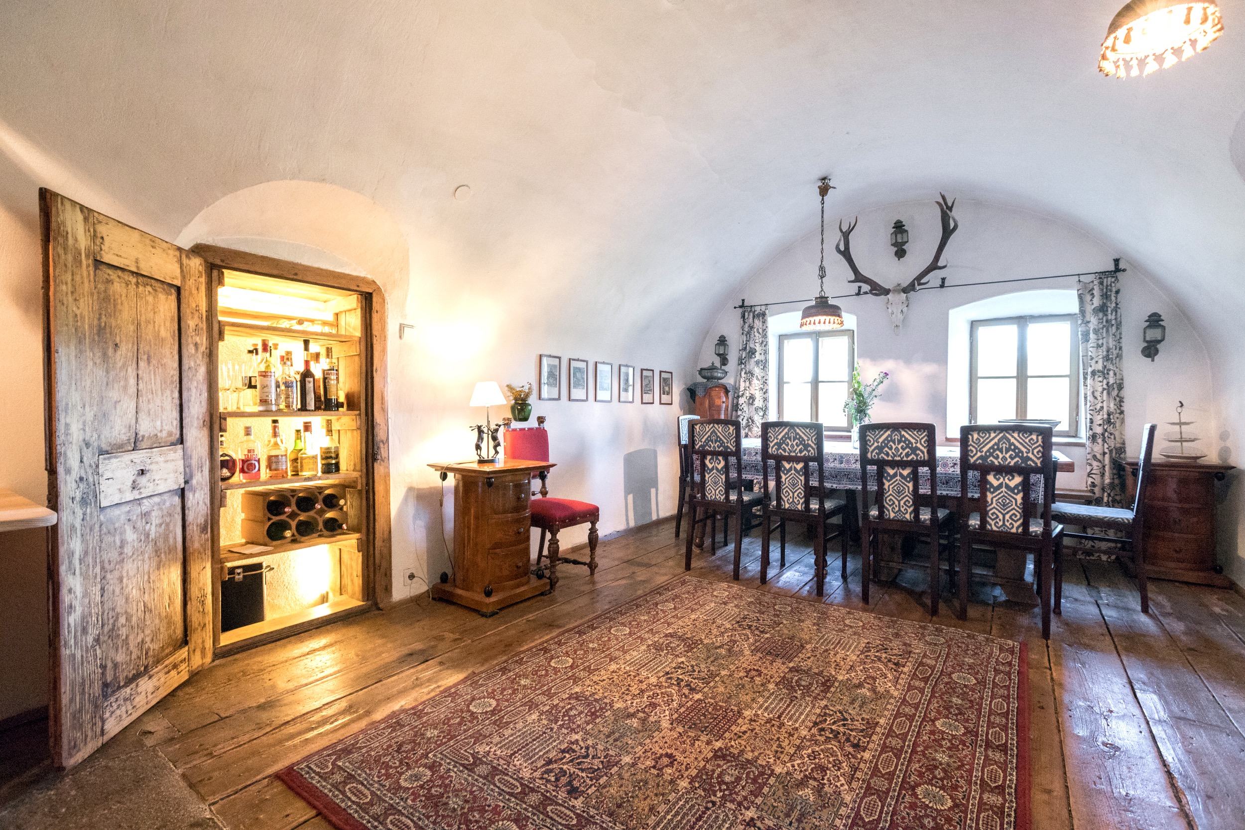 Hinterbreiteneben alte Kuchl Bar Esstisch Joseph Gasteiger