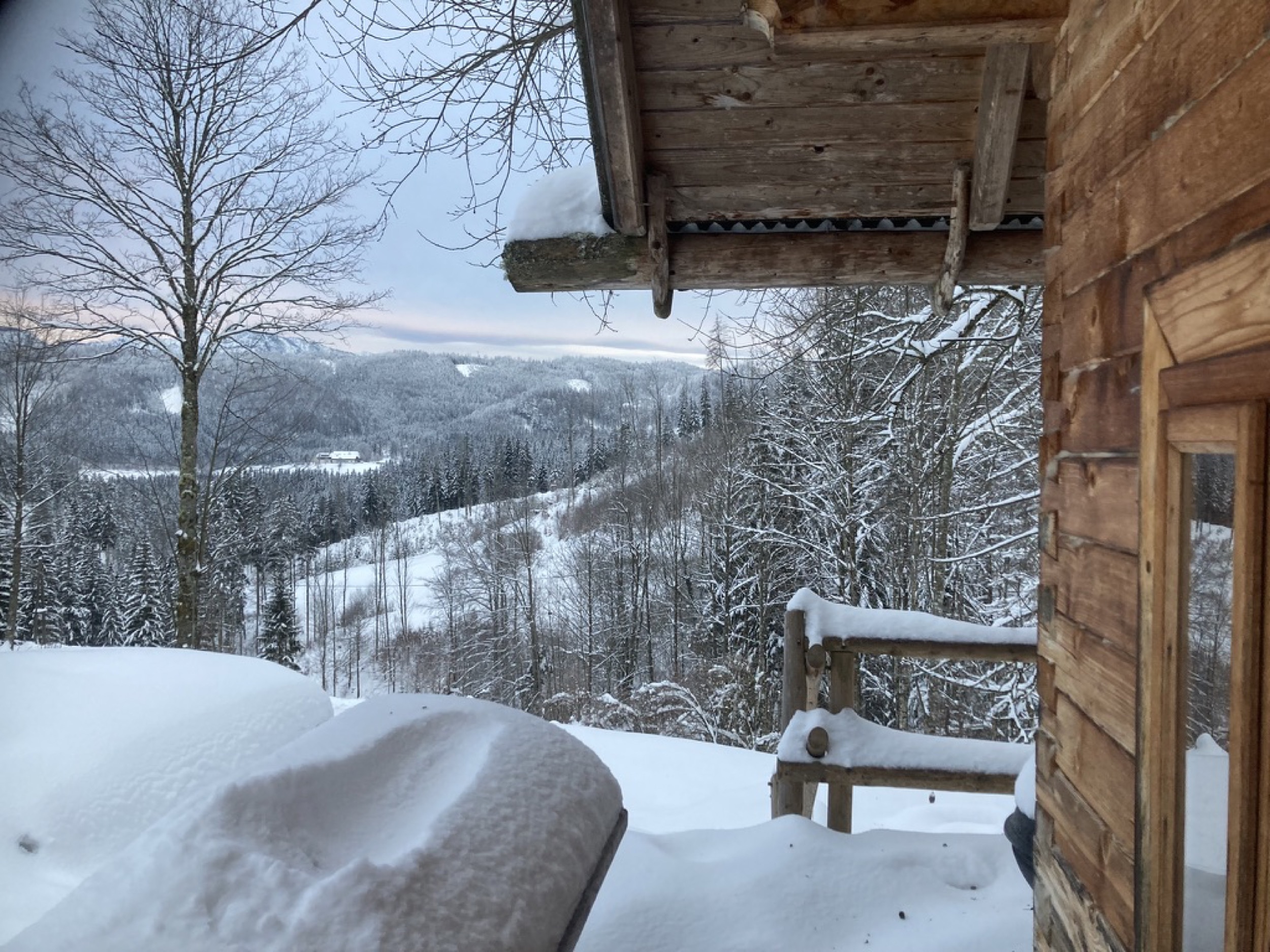 Holzknechthuette im winter erleben